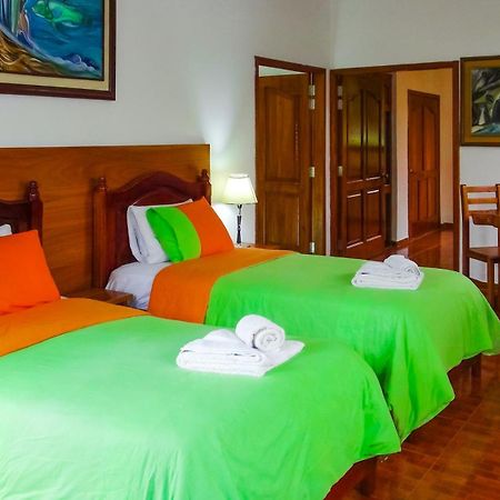 Hotel Twin Galapagos Puerto Ayora  Exterior foto
